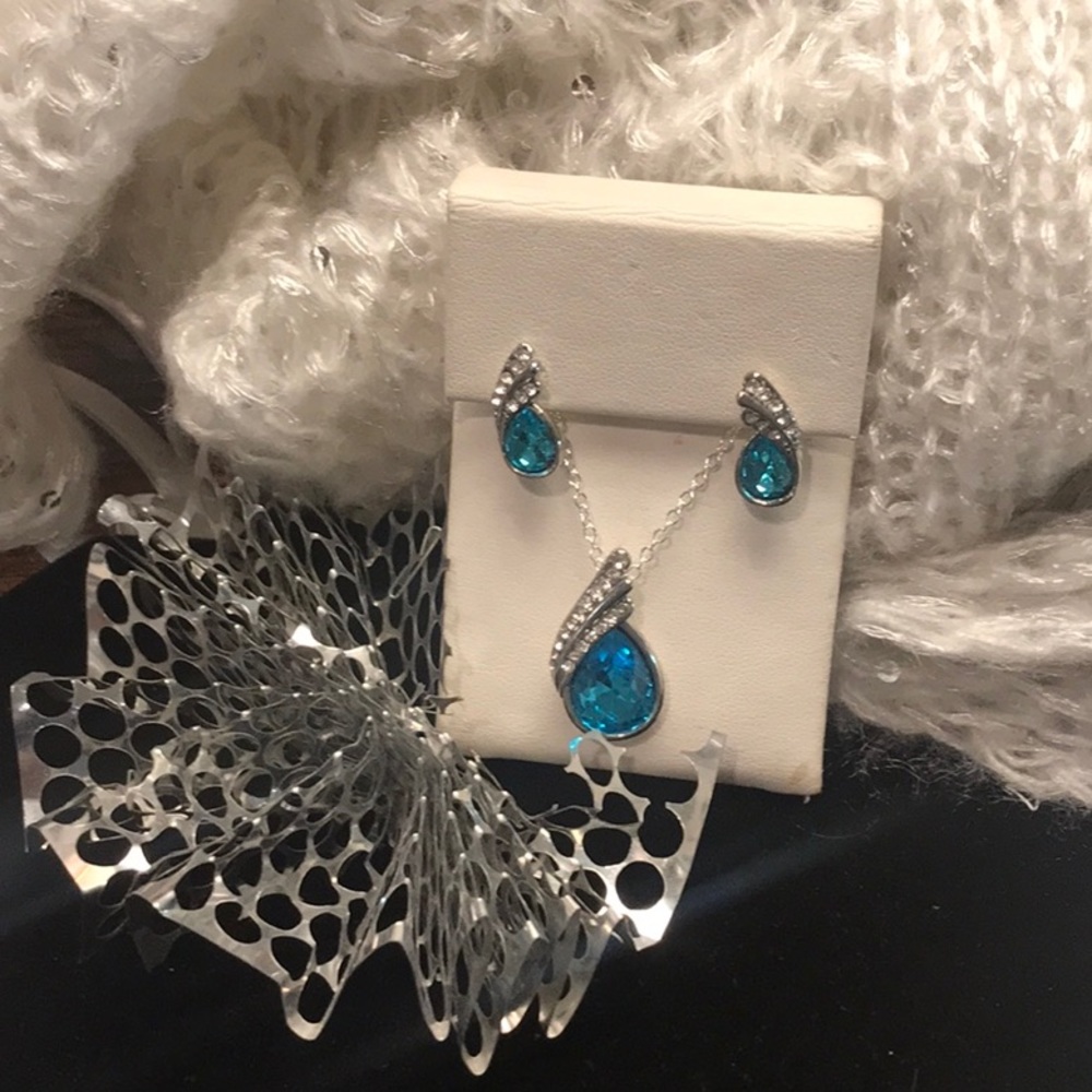 Beautiful treated crystals in turquoise blue and white. !